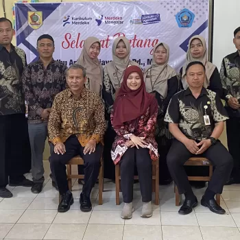 Kunjungan Ibu Arfilia Wijayanti, S.Pd., M.Pd. Fasilitator Se